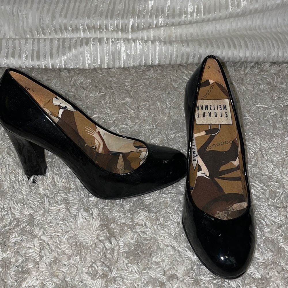 Vintage Stuart Wheitzman Black Patent Leather Heel